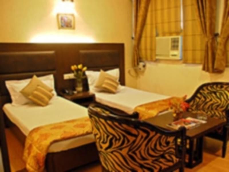 Hotel Amar Inn- Lajpat Nagar Central Market New Delhi Exterior photo