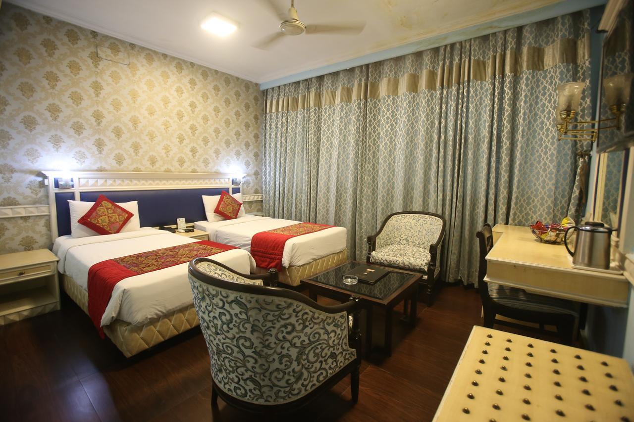 Hotel Amar Inn- Lajpat Nagar Central Market New Delhi Exterior photo